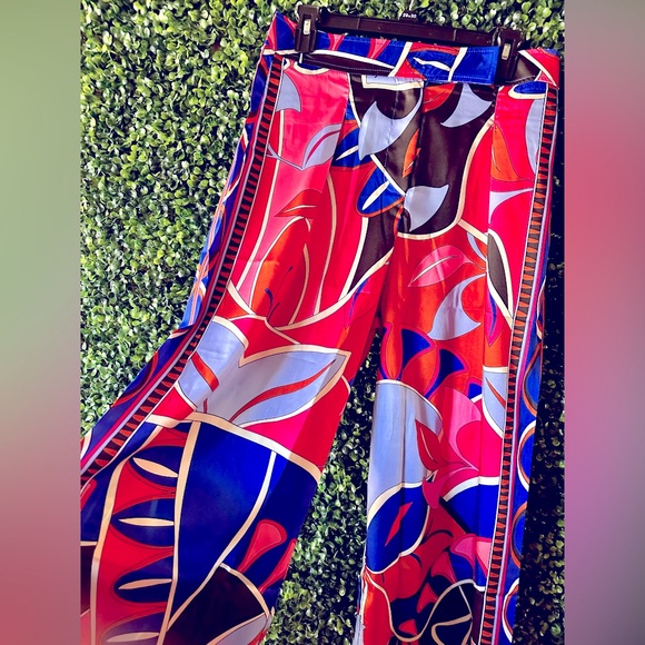 Abstract Design 3-Piece Pants, Blouse & Skirt Set - Picture 3 of 7